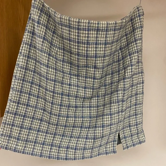 Apricot Lane Grey Plaid Mini Skirt - Picture 11 of 13